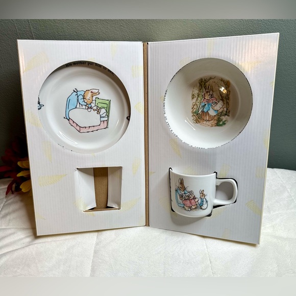 2006 Wedgwood Original PETER RABBIT Porcelain 3pc Dish Set By Beatrix Potter - Picture 3 of 12